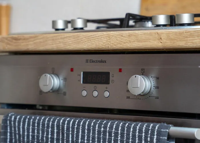 Contractor Near The Centre With Two Free Parking Spaces بيت للعطل *