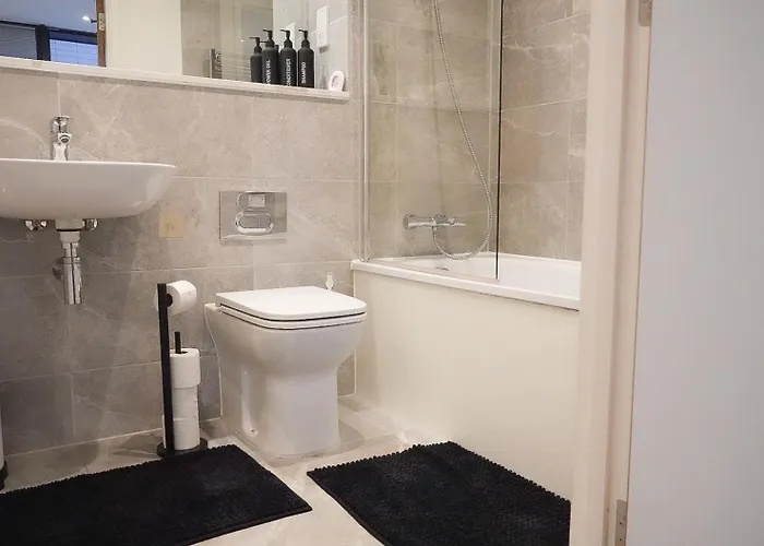 2br In The Heart Of 公寓