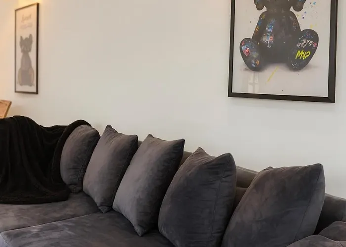 Modern 3-bed Townhouse Centre Free Parking Holiday home Manchester