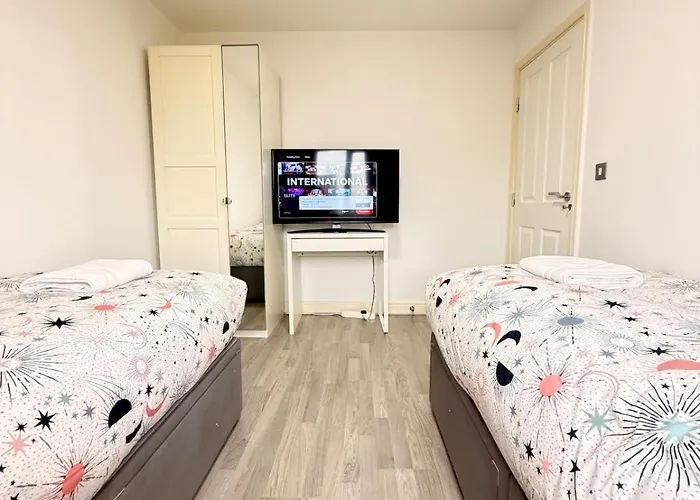 Great House Close To The Arena Сasa de vacaciones *