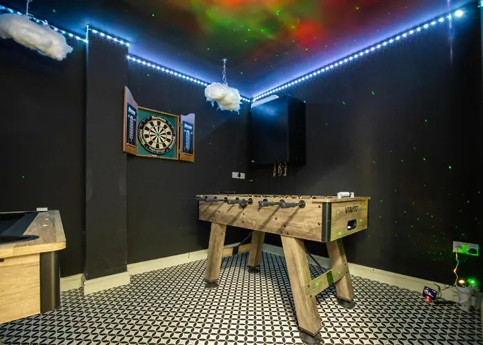 Townhouse Sleeps 14 - Free Parking Dom wakacyjny