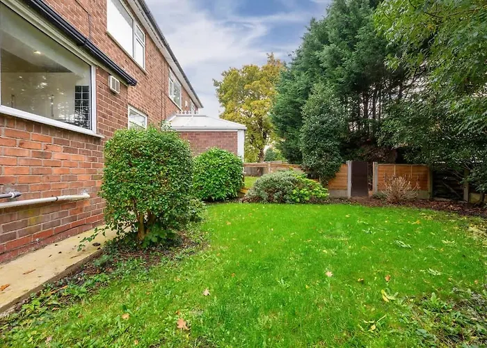 4 Bedroom In Northenden By Superhost Nyaraló *