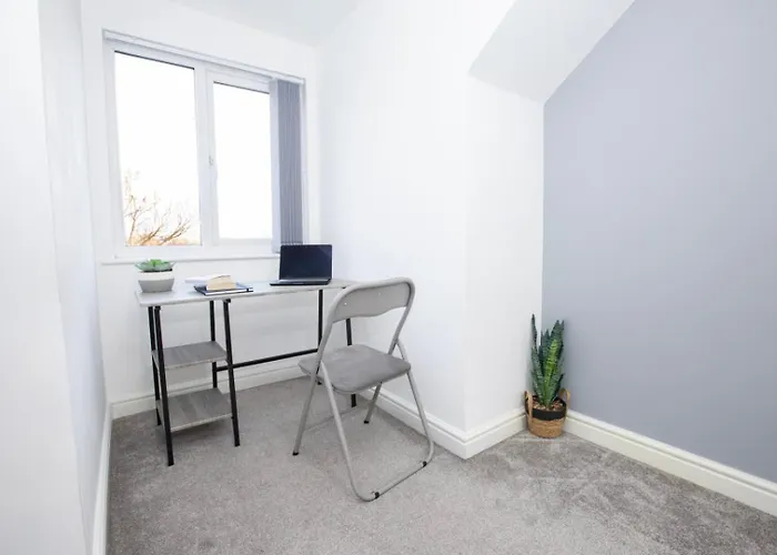 펜션 Townhouse Sleeps 14 - Free Parking *