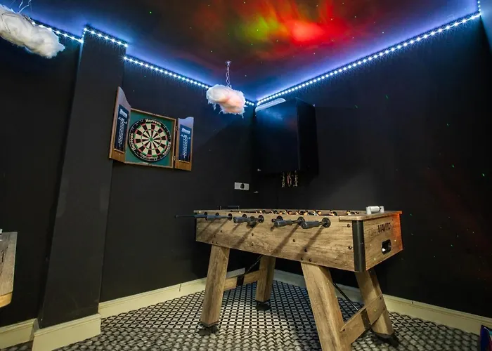 Townhouse Sleeps 14 - Free Parking Prázdninový dům *