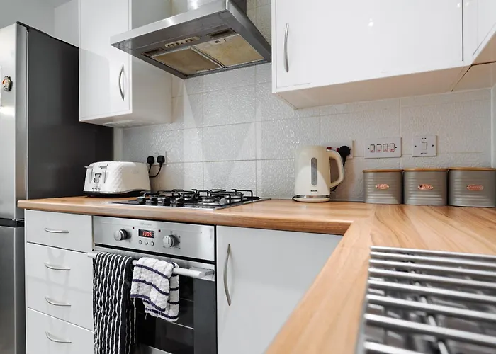 Haven - Coop Live - Etihad - Sleeps 9 - Free Parking Hébergement de vacances Manchester