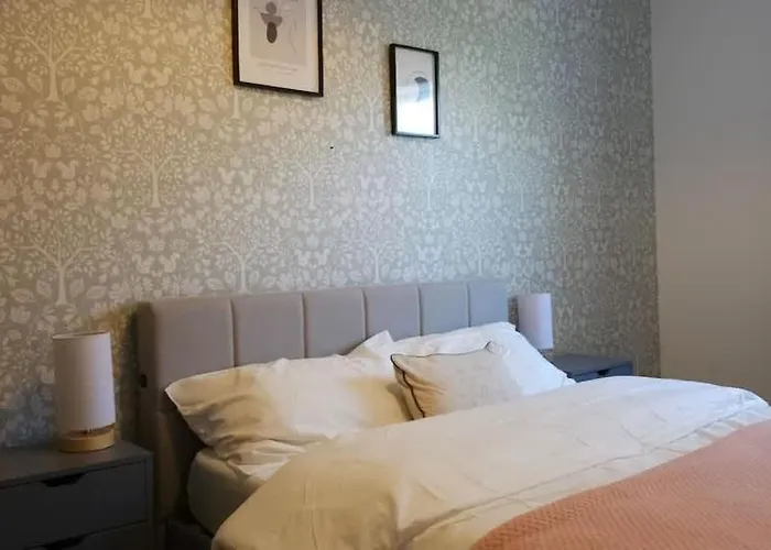 Apartamento Joyful Management -top Floor With Feel Deco In M16 Mánchester