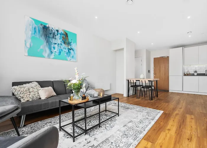 Sleeps 5 In Prime Spot Amenities Walking Distance, Business Long-term Travel, Contractor Friendly Apartman *