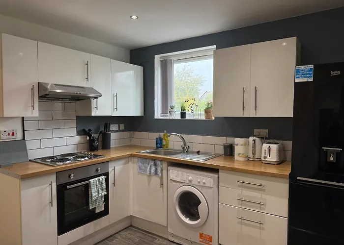 Casa Cove 2br Flat Free Parking, 5 Min To Hospital 맨체스터