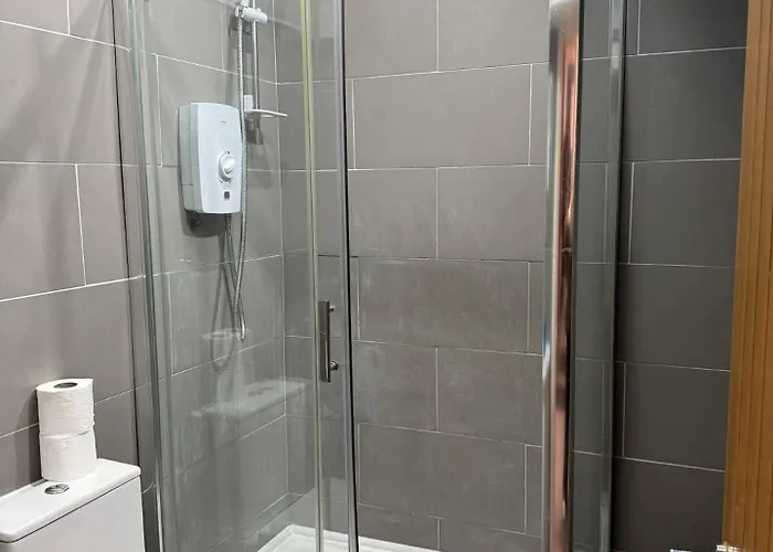 Casa Cove 2br Flat Free Parking, 5 Min To Hospital Apartment