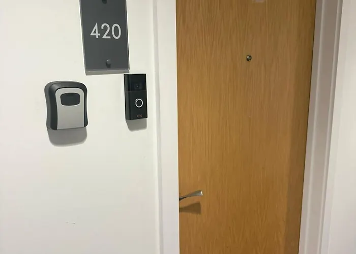 Joyful Management - Riverview 1 Bedroom 10 Min To Centre