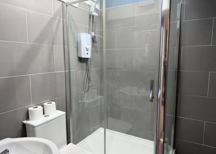 Casa Cove 2br Flat Free Parking, 5 Min To Hospital Apartment Manchester