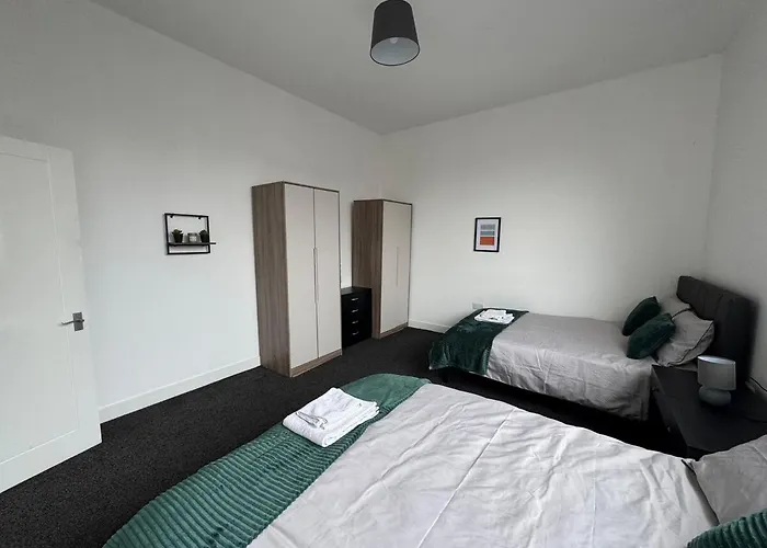 Apartament Salford Quays Modern 2br