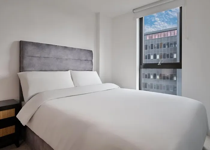 Joyful Group - Warm 2 Bed Ensuite Near Centre And Old Trafford *