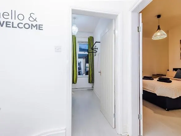 Sleep7, Pool Table, Ttennis, Free Parking, 3br