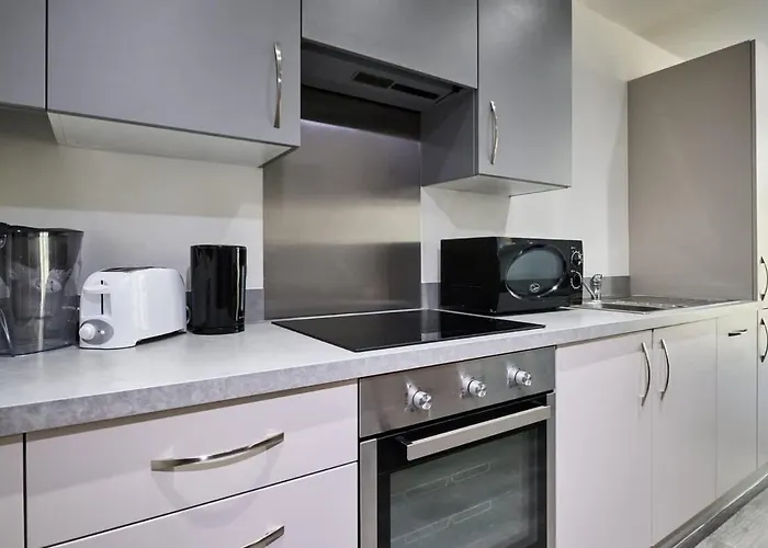 Joyful Management - Riverview 1 Bedroom 10 Min To Centre *