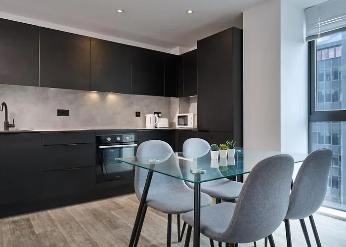 Joyful Group - Warm 2 Bed Ensuite Near Centre And Old Trafford شقة *