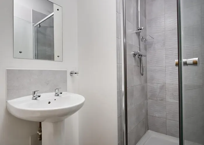 Joyful Management - Riverview 1 Bedroom 10 Min To Centre Apartman Manchester