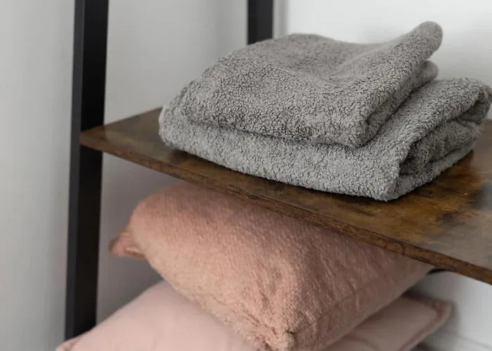 Joyful Management -top Floor With Feel Deco In M16 Mánchester