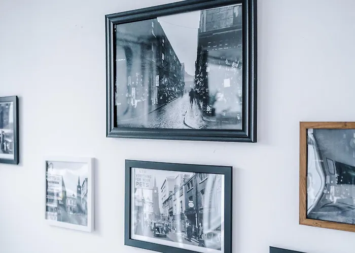 2br Heights Sleeps 7 Parking & Wifi * מנצ'סטר