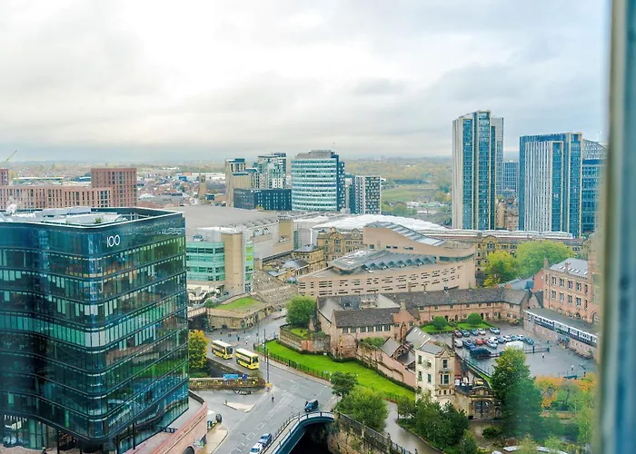 2br Heights Sleeps 7 Parking & Wifi Apartament Manchester