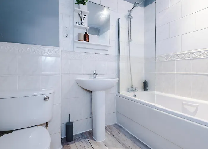 2br Heights Sleeps 7 Parking & Wifi Apartament