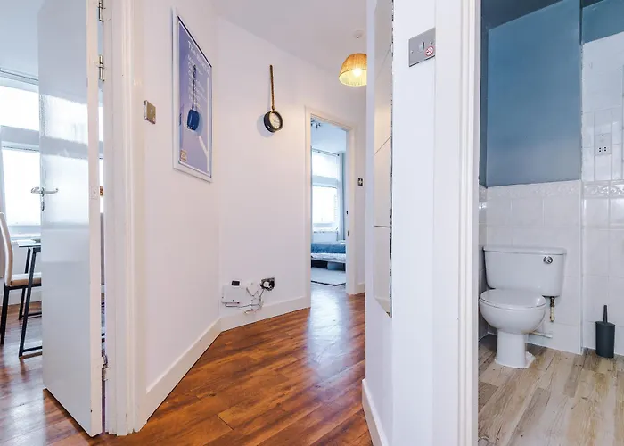 Apartament 2br Heights Sleeps 7 Parking & Wifi Manchester