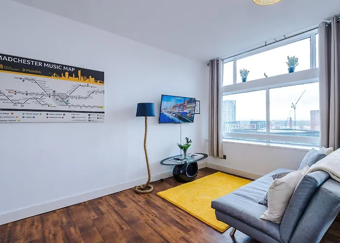 2br Heights Sleeps 7 Parking & Wifi מנצ'סטר