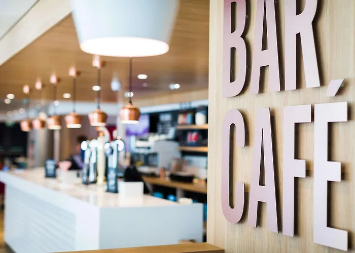 Travelodge Salford Quays 3*