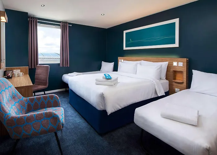 Hotel Travelodge Salford Quays 3*