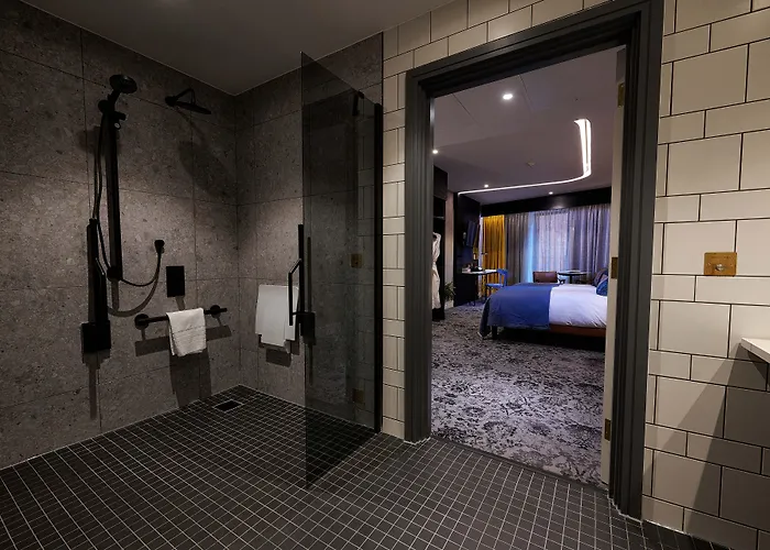 Voco - Centre By Ihg 4*