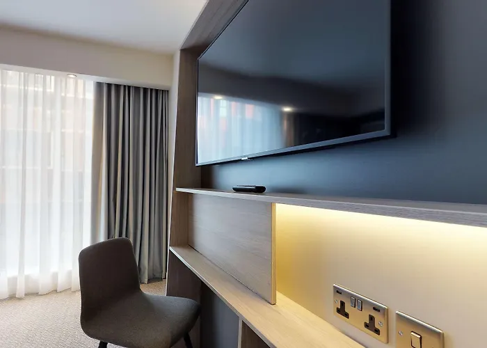 Hampton By Hilton Centre Hotel 4*