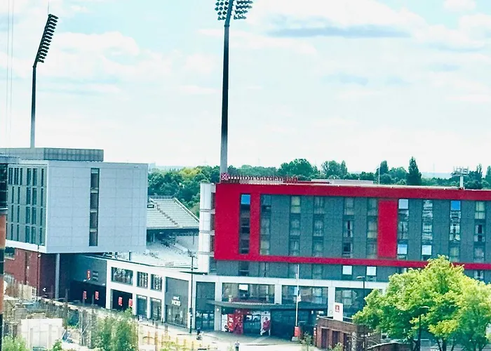 Free Parking Old Trafford Flat By Superhost