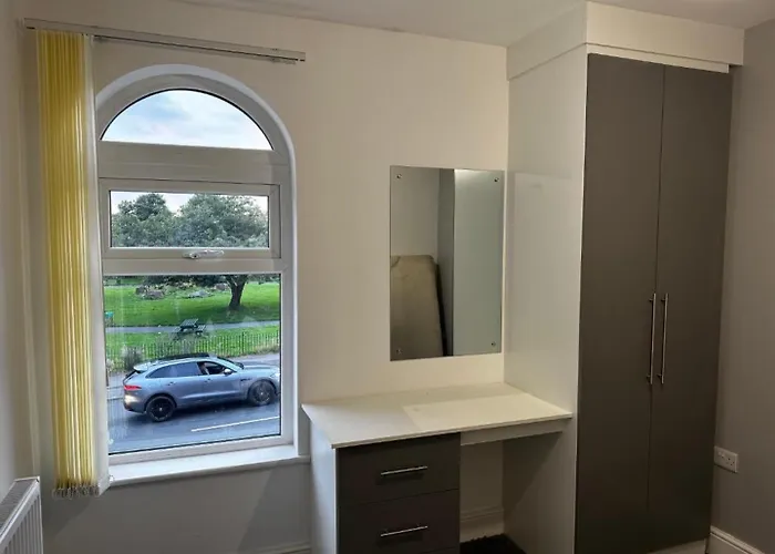 Oyo Cheetham Hill 3*