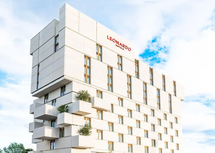 Leonardo Piccadilly Hotel 4*