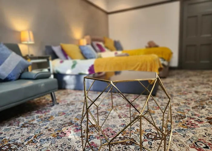 ホームステイ Luxury Free Wifi Old Trafford *