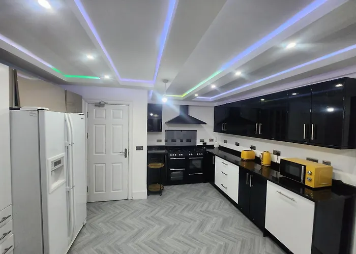 Luxury Free Wifi Old Trafford Homestay Manchester