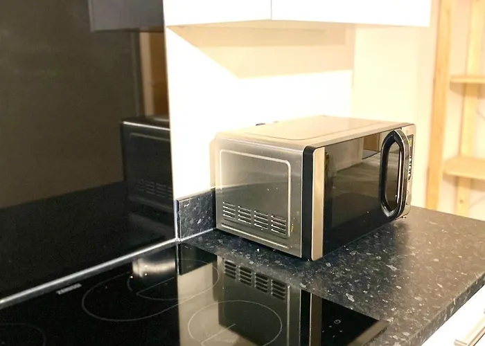 Cozy Two Bed With Juliet Balcony And Free Secure Parking * Mánchester