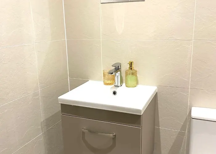 아파트 Cozy Two Bed With Juliet Balcony And Free Secure Parking 맨체스터