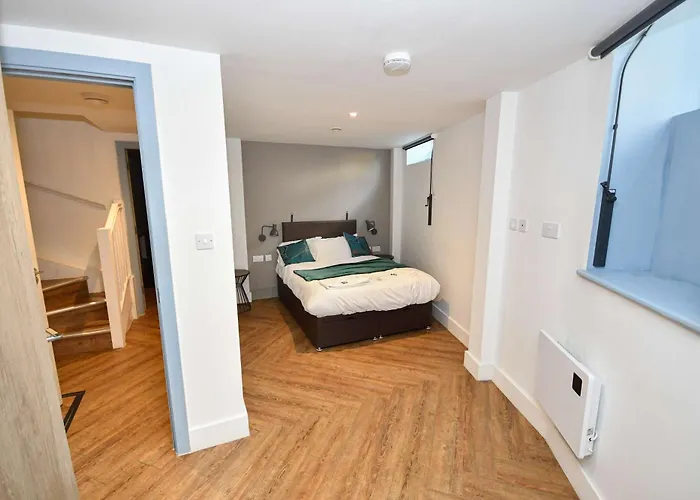 Lovely 3bed Flat In W Security 아파트