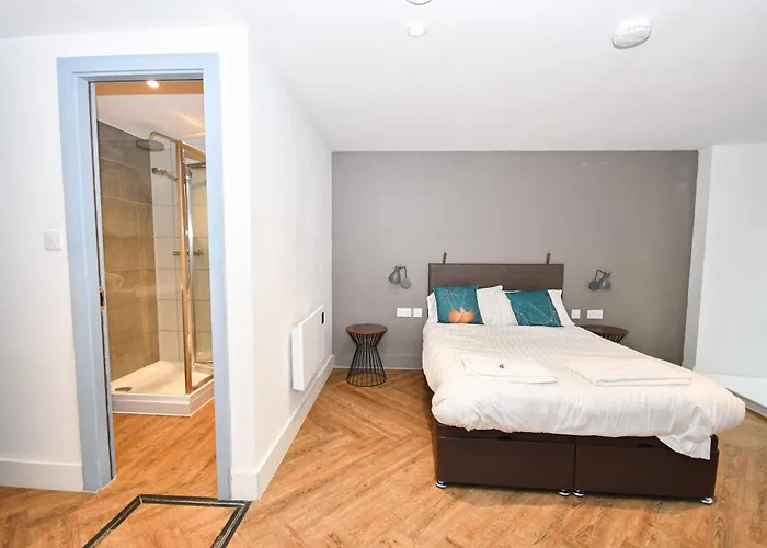 아파트 Lovely 3bed Flat In W Security