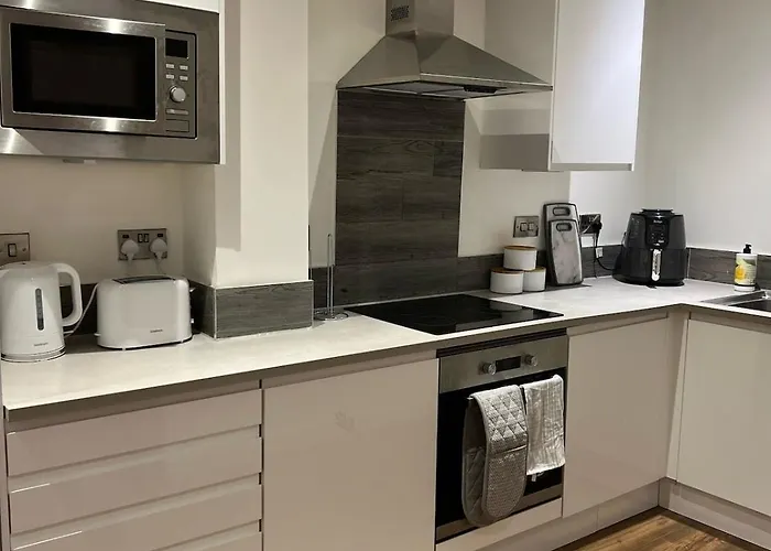 Stylish 2-bed By Cente *