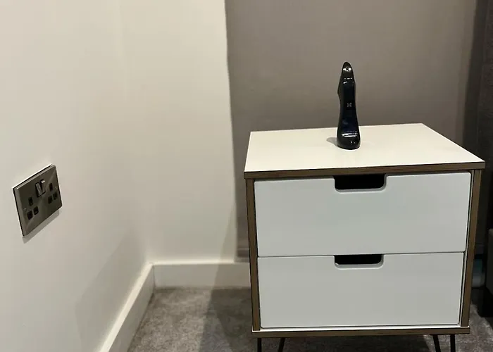 Апартаменты Stylish 2-bed By Cente *