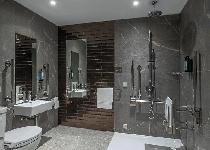 Maldron Cathedral Quarter Hotel 4*