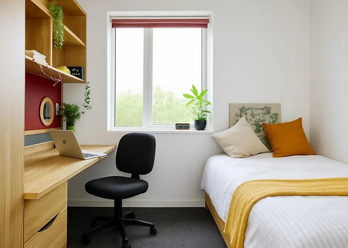 Dunham Halls Met 호텔 *