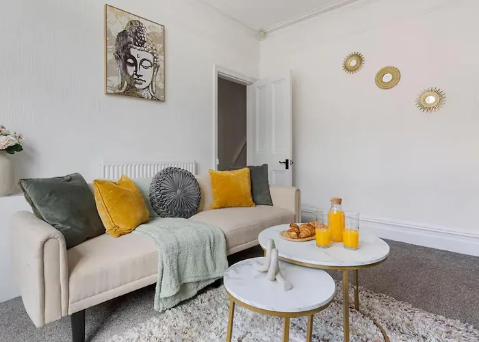 Family - Sleeps 6 - Garden - Parking 펜션 *