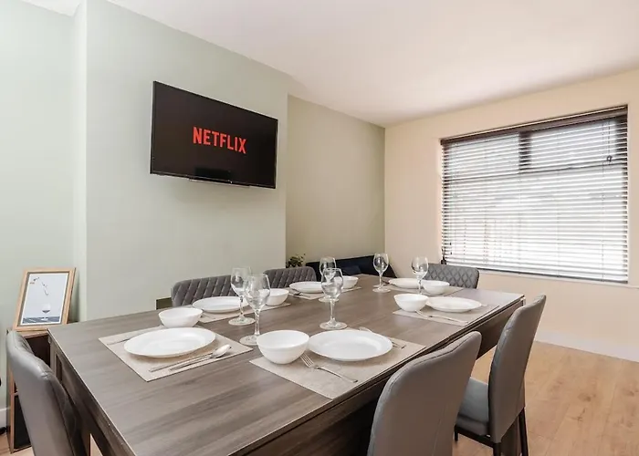 Spacious 3br - Pool Table - Games - Sleeps 9 Tatil Evi *