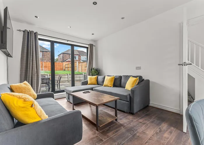 Casa vacanze 3 Bedroom House 4 Beds Free Parking 2sd Manchester