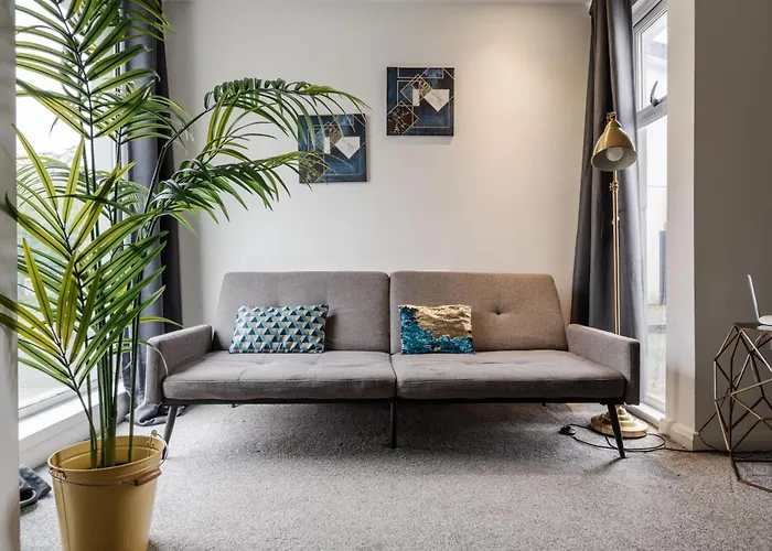 Tatil Evi Chic 3bd Abode With Pool Table - Etihad - Coop Live - Free Parking Manchester