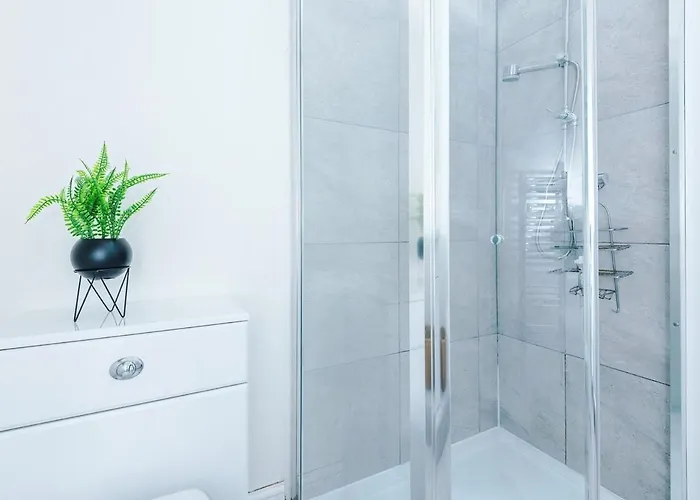 Oldtrafford - Sleeps 6 - Free Parking - Free Wifi * Mánchester