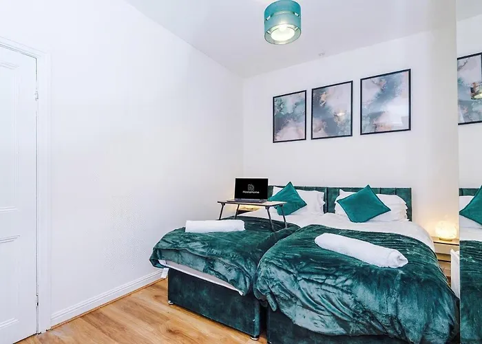 Сasa de vacaciones Oldtrafford - Sleeps 6 - Free Parking - Free Wifi *